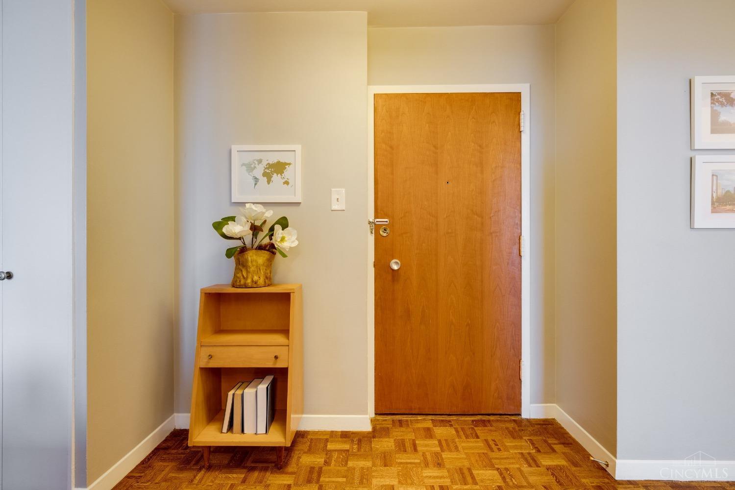 2324 Madison Road, Unit 805 Cincinnati, OH 45208 - Photo 30 of 36 Gallery Image 30