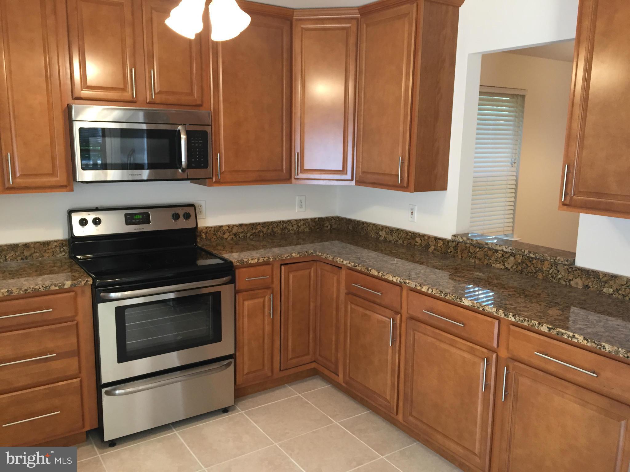 1016 B And L Club Road Pasadena, MD 21122 - Photo 5 of 30 Kitchen