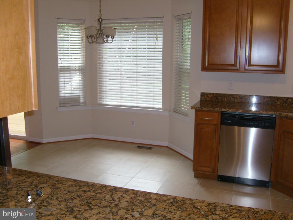 1016 B And L Club Road Pasadena, MD 21122 - Photo 8 of 30 Interior (General)