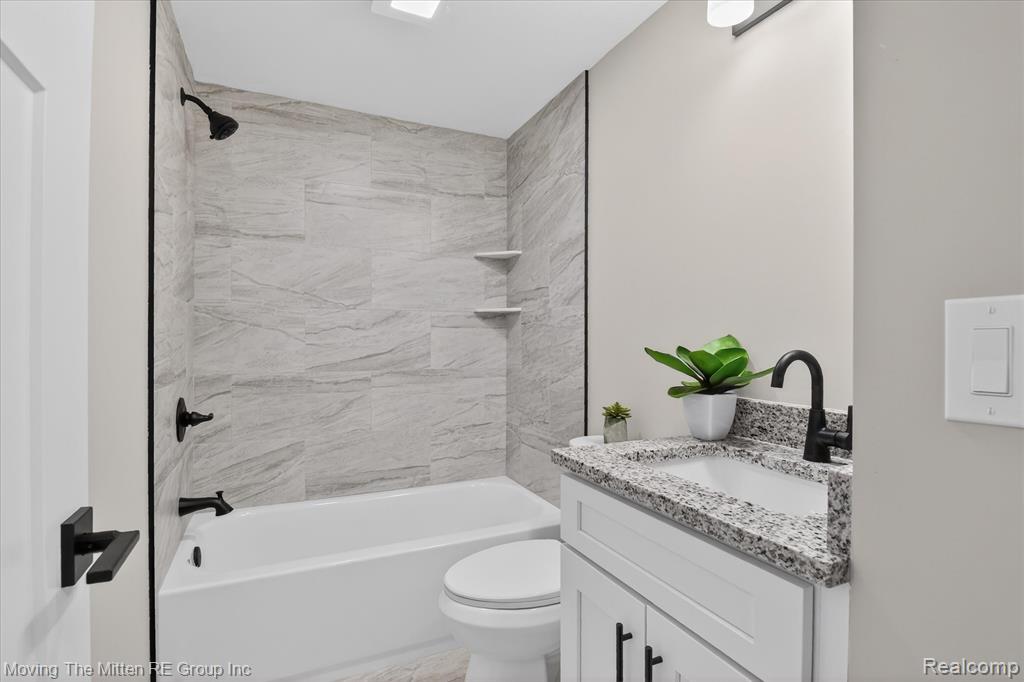 38061 Walnut Street Romulus, MI 48174 - Photo 31 of 68