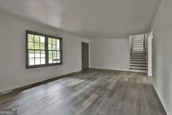 $1,995 | 157 Hyde Circle, Newnan, GA 30263
