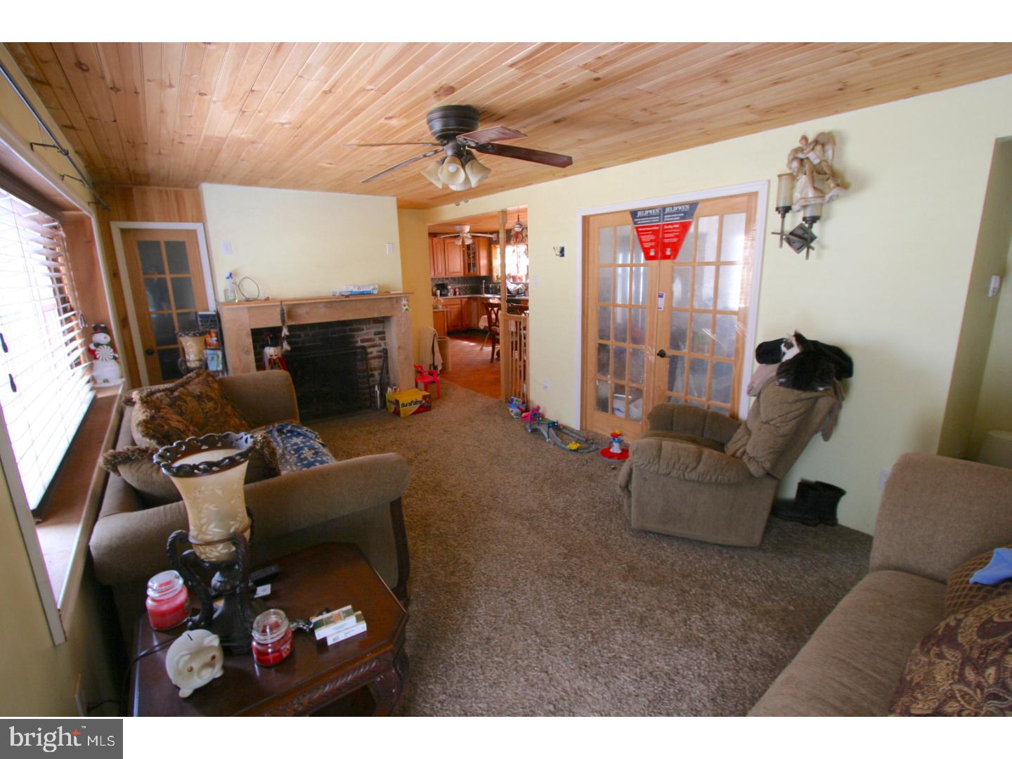 111 Howard Road West Chester, PA 19380 - Photo 6 of 25 Living Room