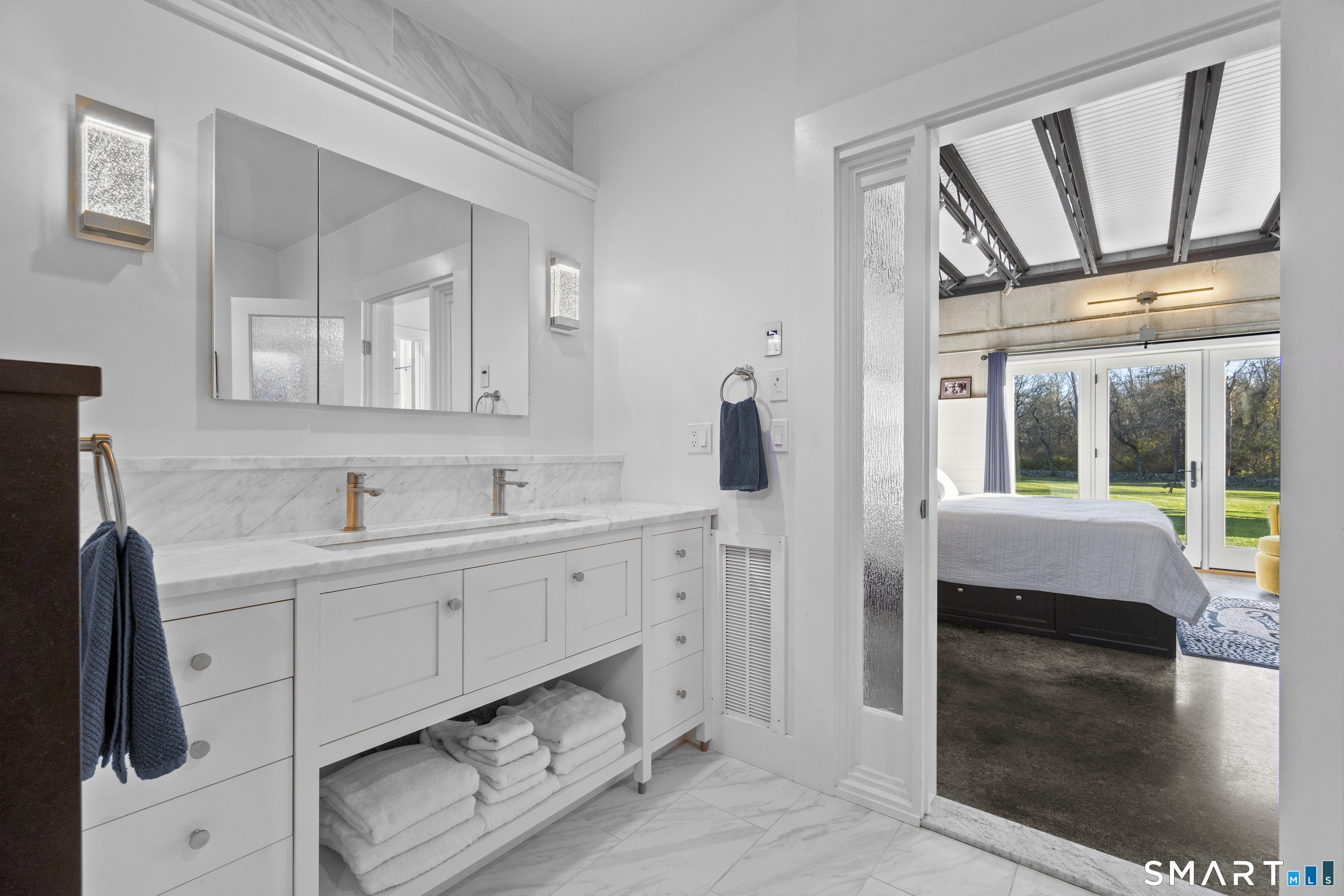 54 Barnes Road Stonington, CT 06378 - Photo 26 of 40 First Floor Primary Bath.