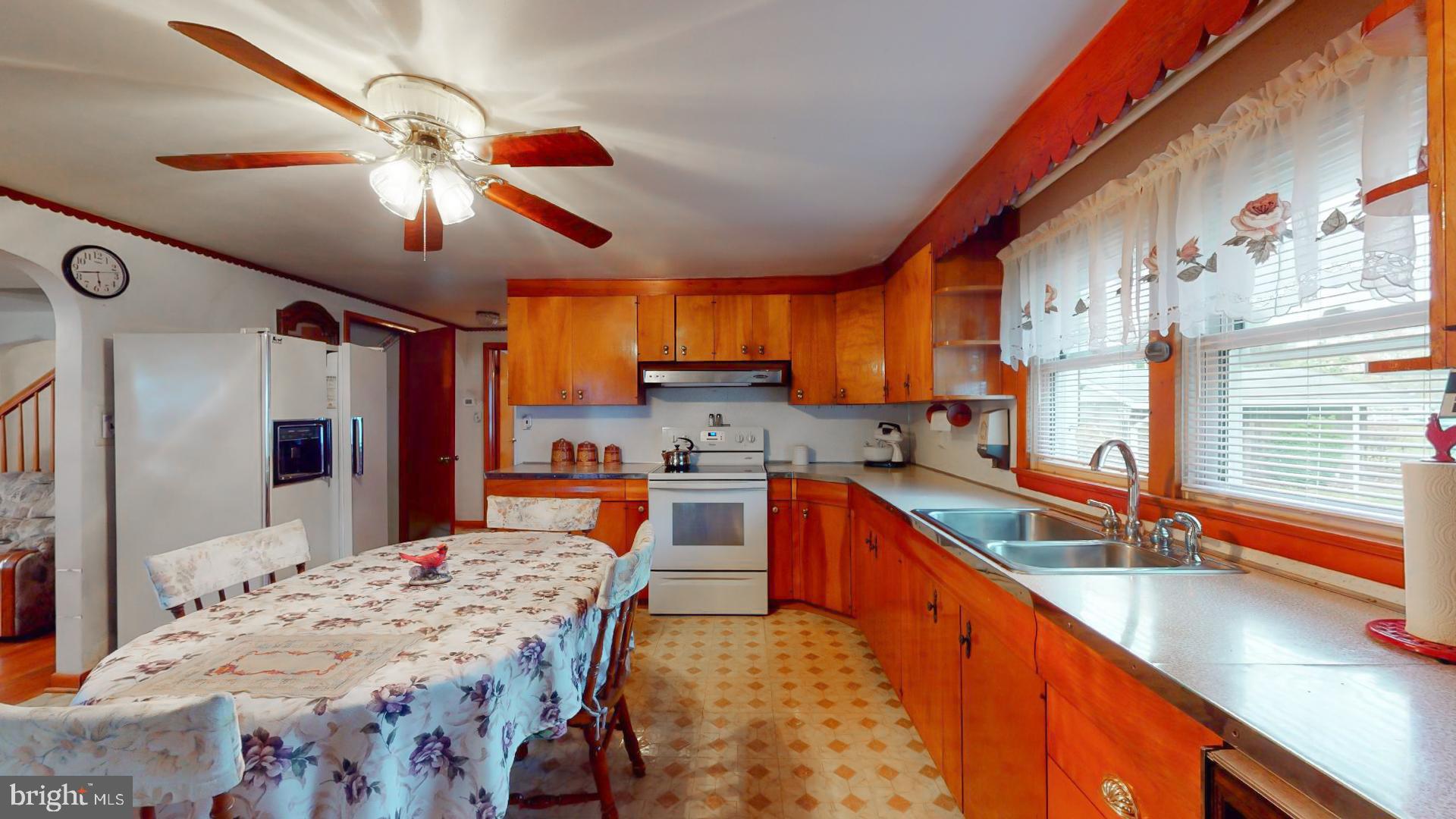9524 Rocky Ridge Road Rocky Ridge, MD 21778 - Photo 4 of 21 Kitchen