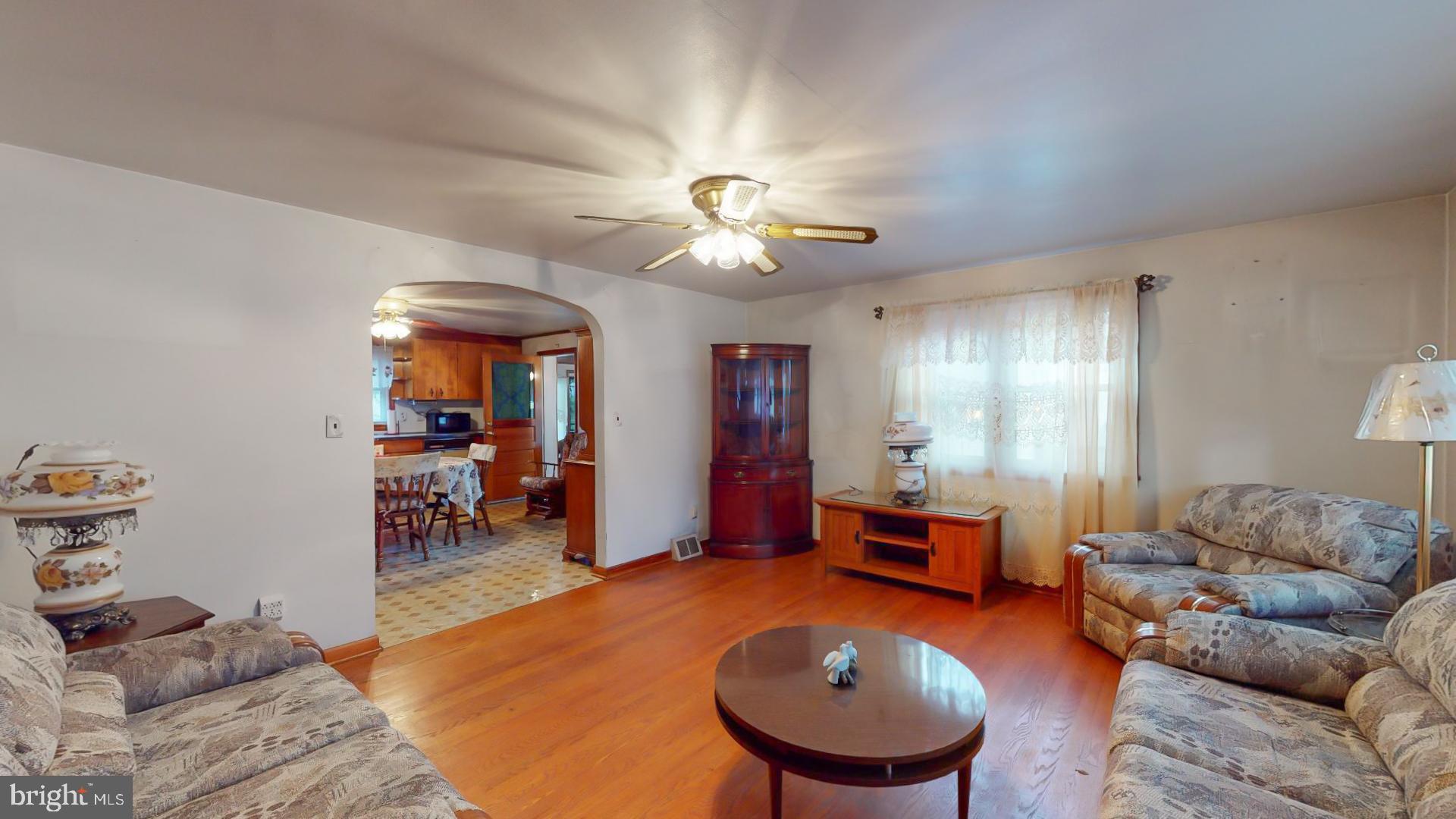 9524 Rocky Ridge Road Rocky Ridge, MD 21778 - Photo 8 of 21 Family Room