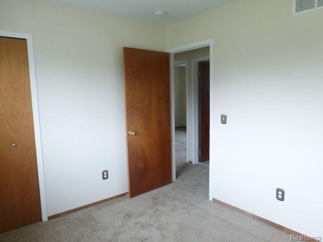 5102 East 11 Mile Road Warren, MI 48091 - Photo 10 of 24 2015-06-12 13.33