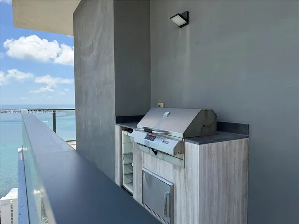 $18,500 | 1451 Brickell Avenue, Unit 4501, Miami, FL 33131