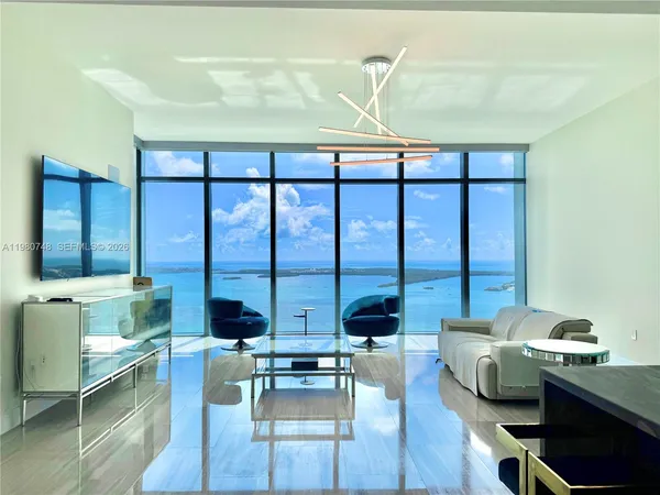 $18,500 | 1451 Brickell Avenue, Unit 4501, Miami, FL 33131