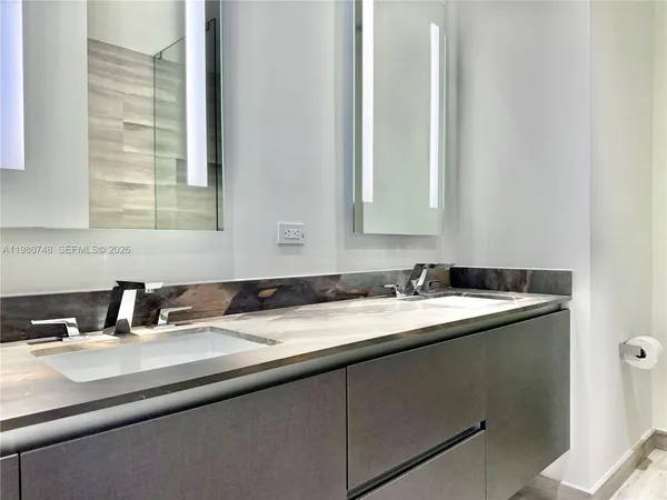 $18,500 | 1451 Brickell Avenue, Unit 4501, Miami, FL 33131