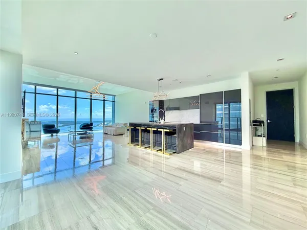 $18,500 | 1451 Brickell Avenue, Unit 4501, Miami, FL 33131