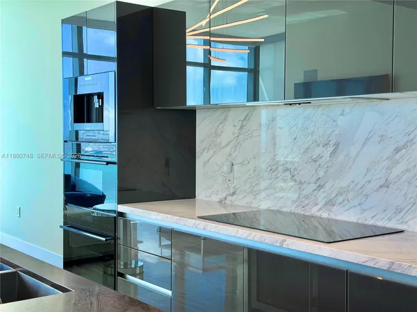 $18,500 | 1451 Brickell Avenue, Unit 4501, Miami, FL 33131