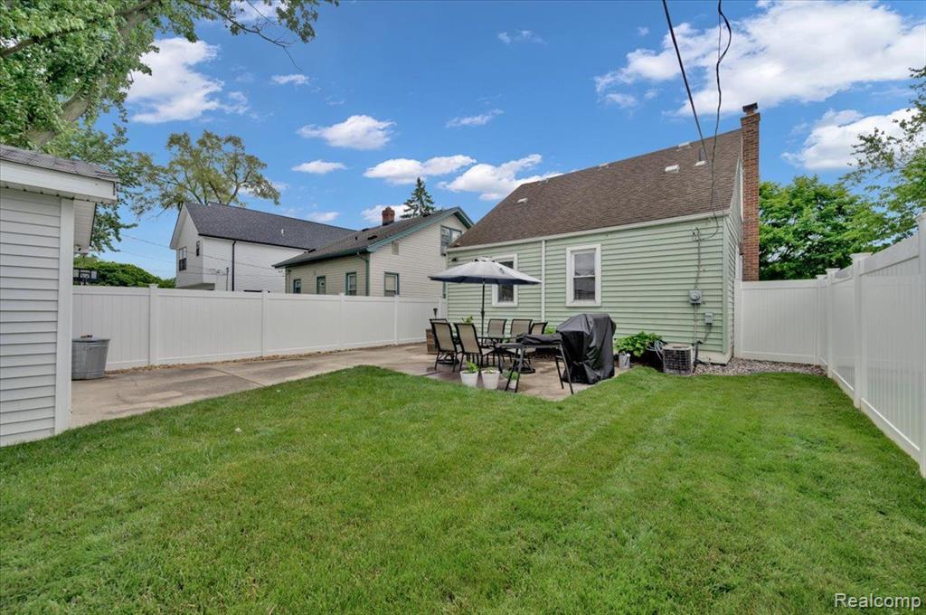 1230 Princeton Road Berkley, MI 48072 - Photo 27 of 27
