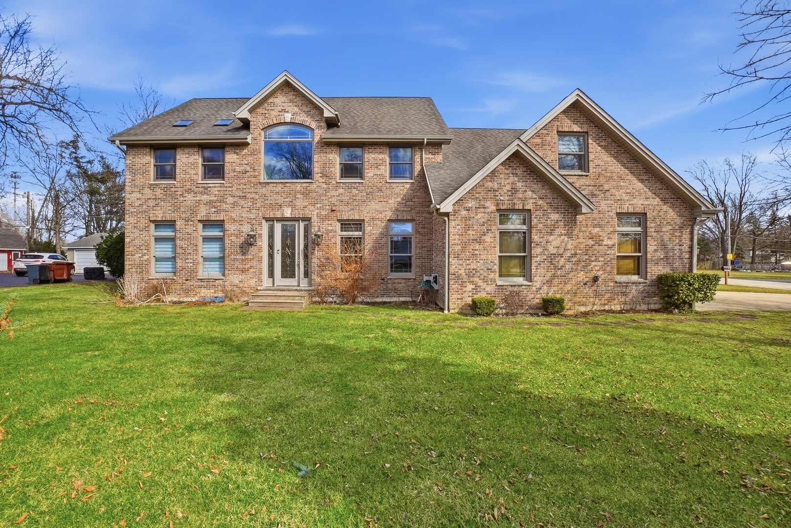 115 East Woodlawn Road New Lenox, IL 60451 - Photo 1 of 45