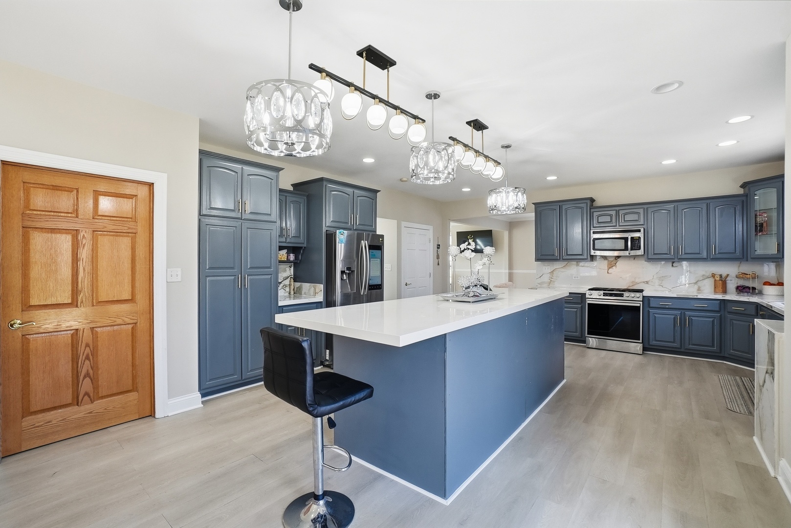 115 East Woodlawn Road New Lenox, IL 60451 - Photo 4 of 45