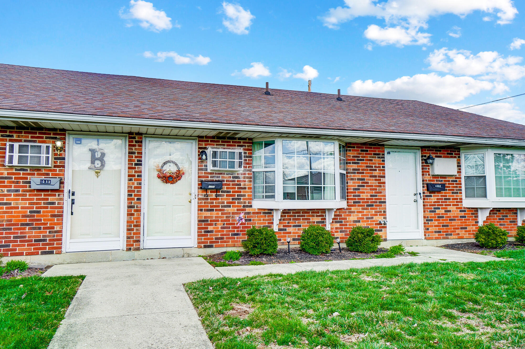 1054 Cheyenne Avenue Springfield, OH 45503 - Photo 2 of 19
