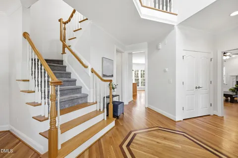 $895,000 | 215 Lansbrooke Lane, Apex, NC 27502