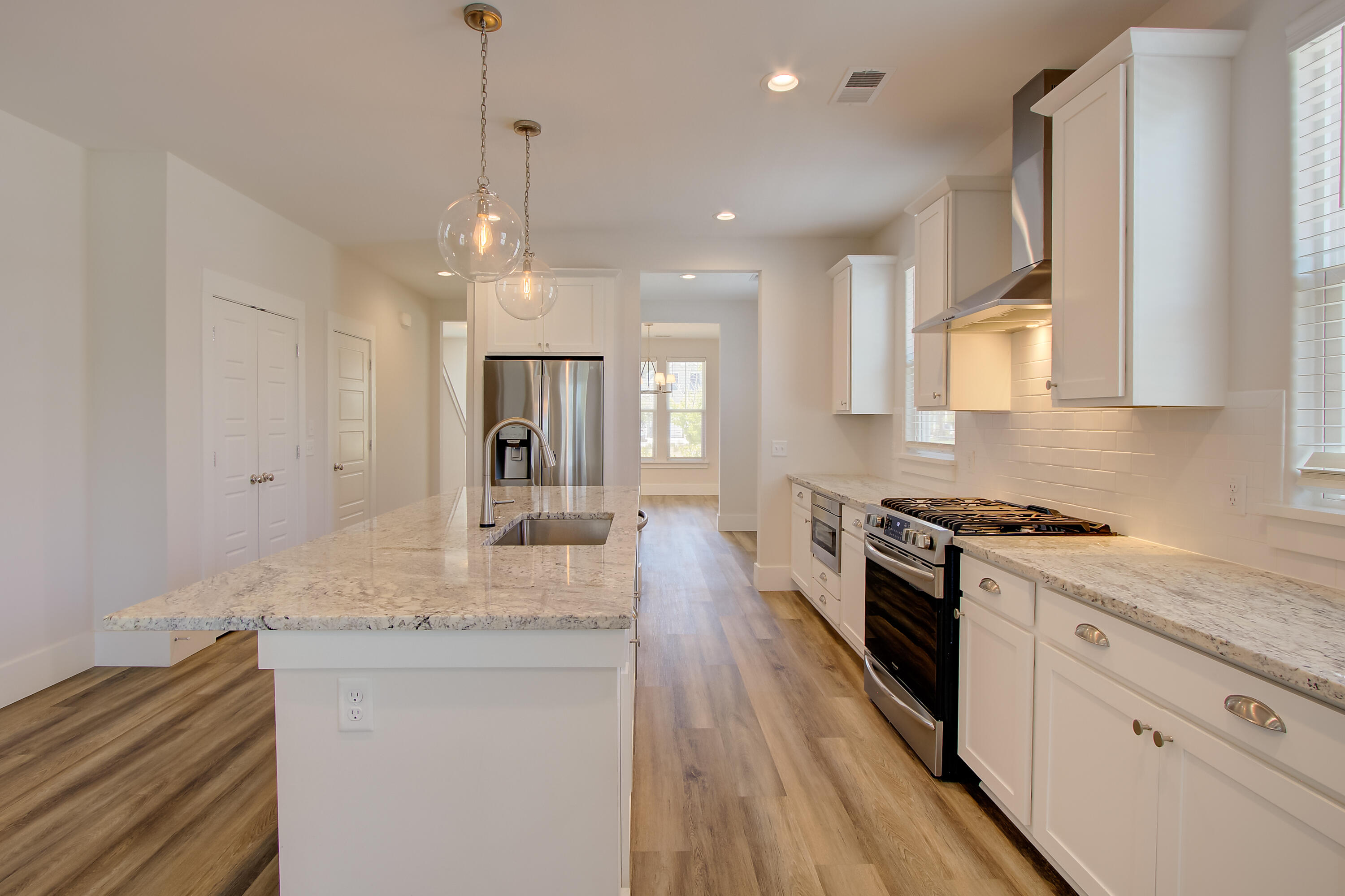 100 True Blue Loop Summerville, SC 29486 - Photo 6 of 32 05192026-096