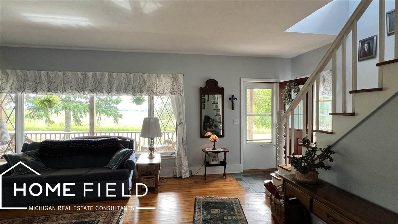 1650 South Smith Road Owosso, MI 48867 - Photo 28 of 58 50082105-27.JPG