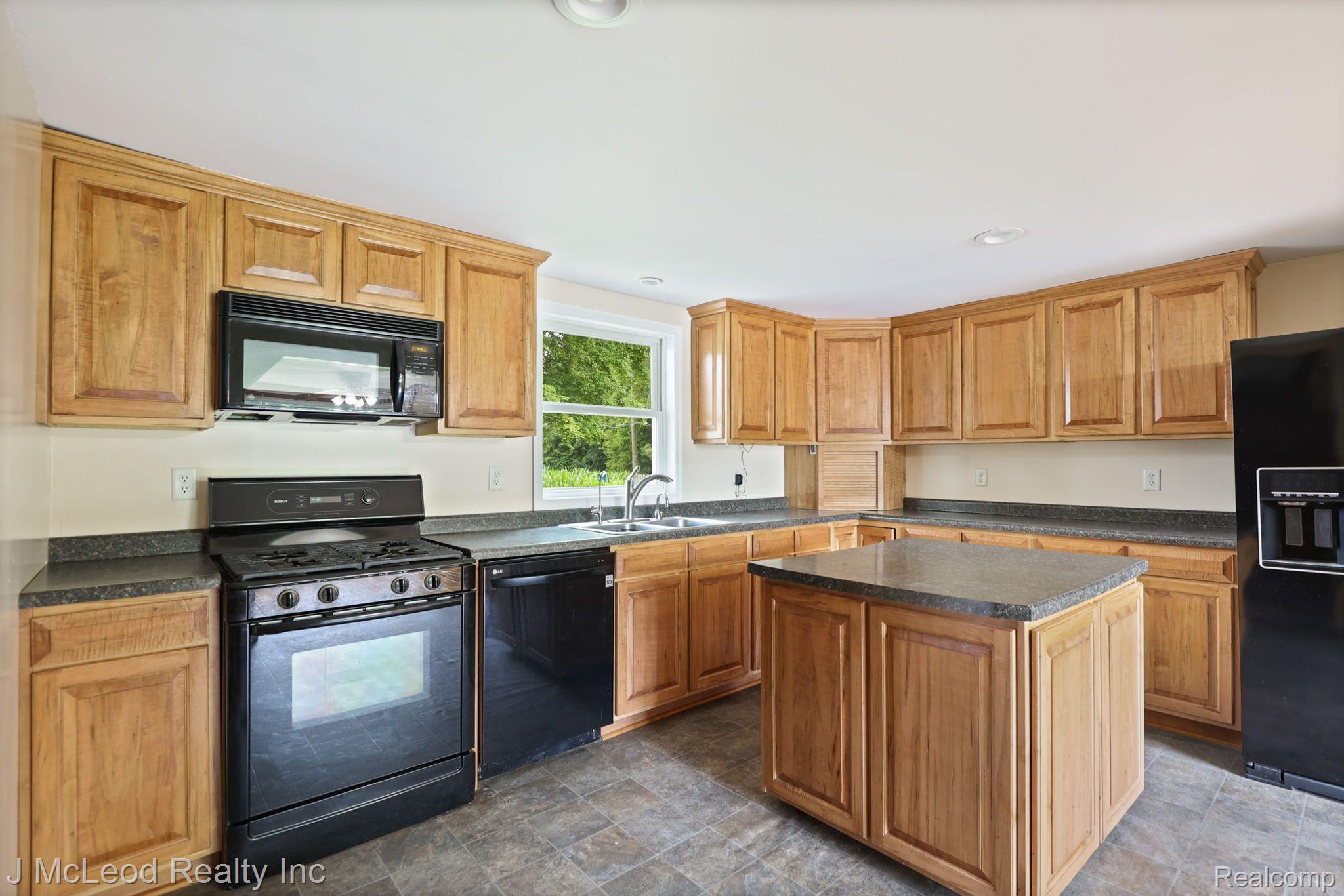 5217 Millington Road Millington, MI 48746 - Photo 23 of 42 Gallery Image 23