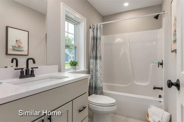 $830,900 | 39 The Cliffs, Unit 39, Auburn, NH 03032