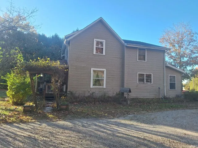 $245,000 | 10140 Highway 10, Culver, IN 46511