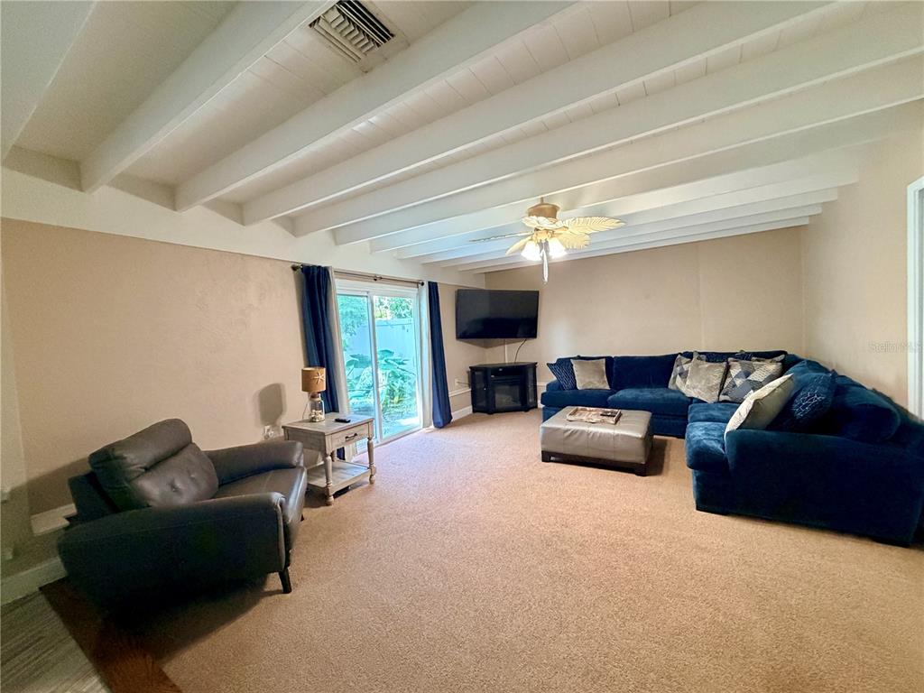 318 North Riverside Drive Edgewater, FL 32132 - Photo 15 of 34 Gallery Image 15