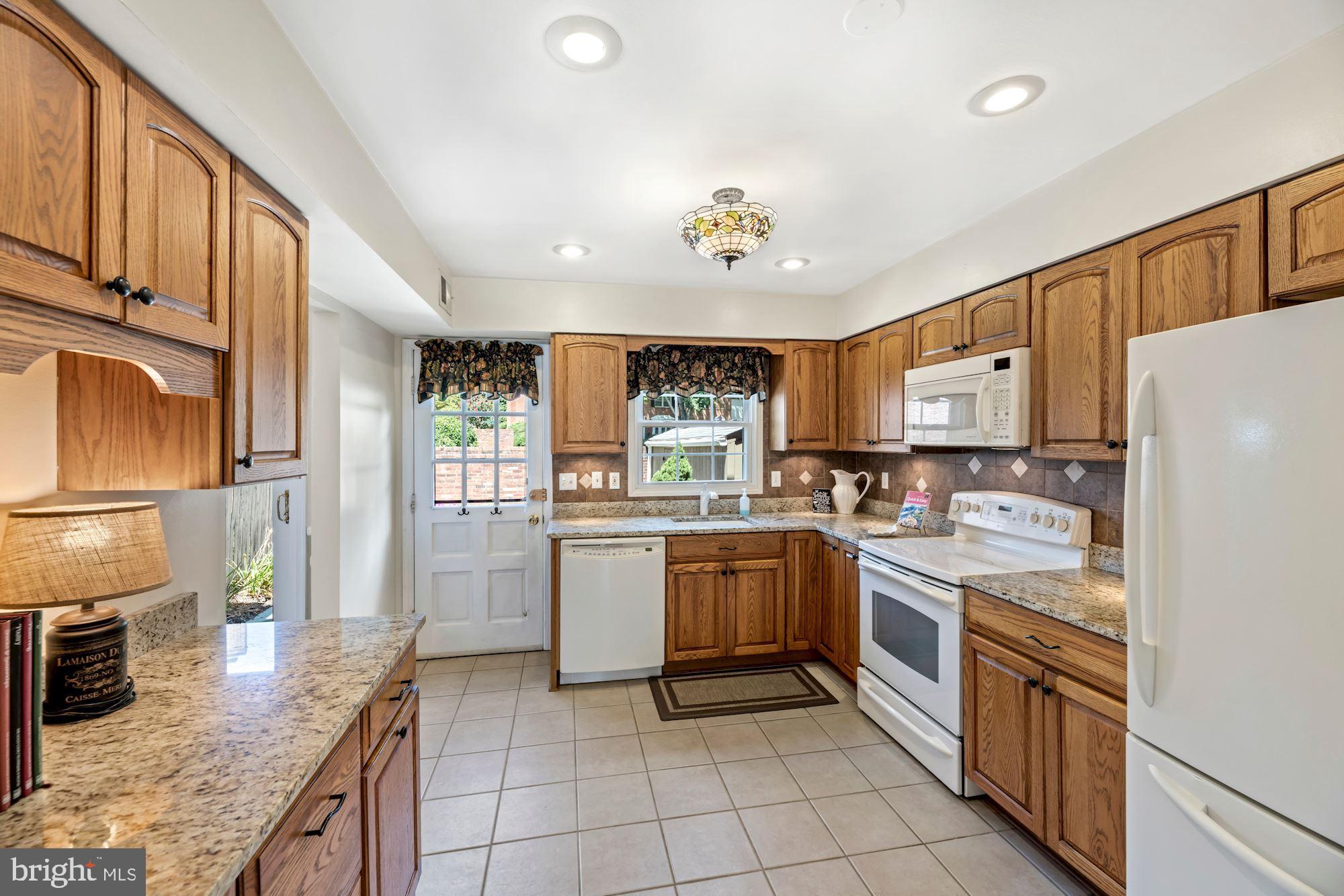 8434 Willow Forge Road Springfield, VA 22152 - Photo 11 of 55 Large kitchen with added cabinetry