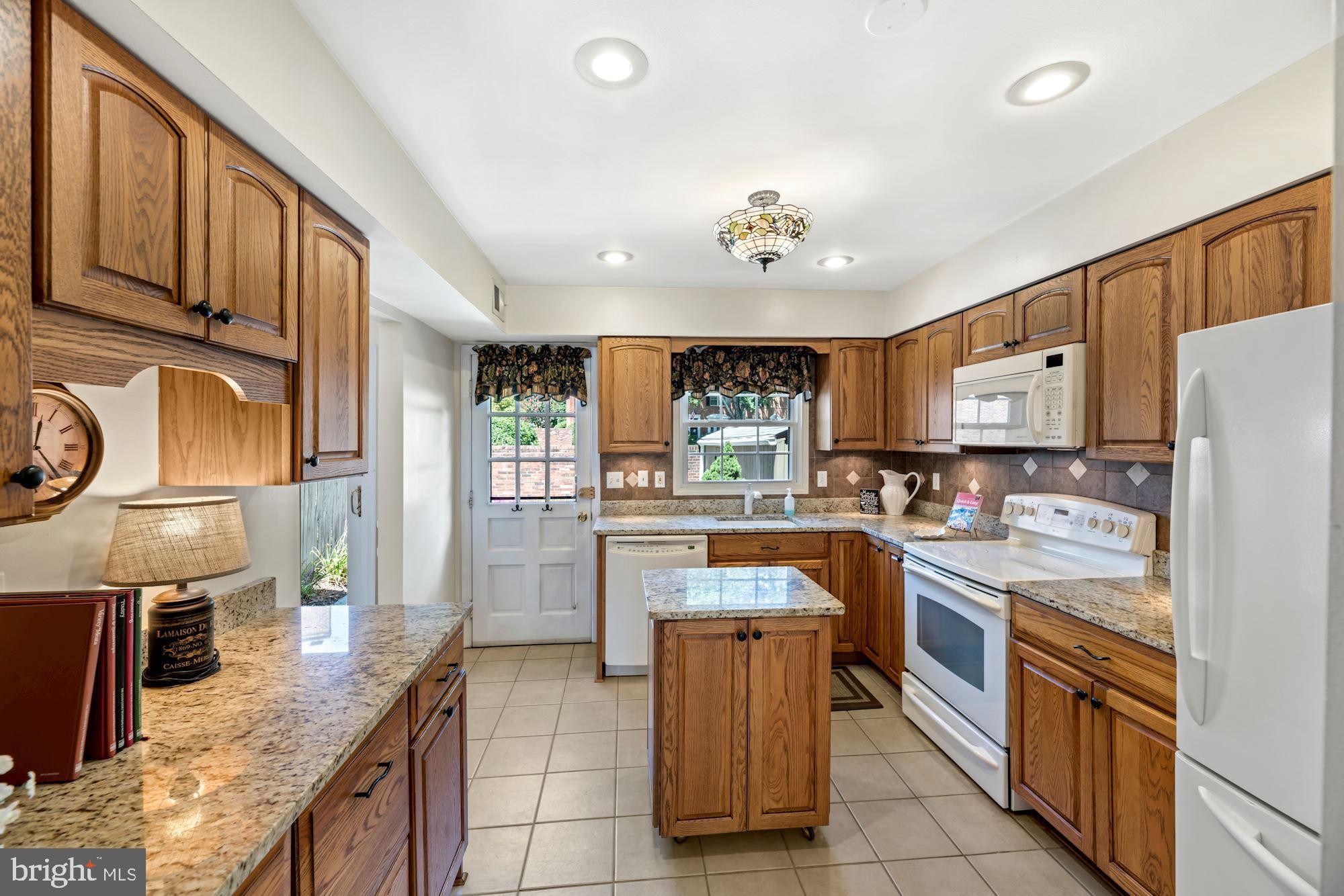 8434 Willow Forge Road Springfield, VA 22152 - Photo 15 of 55 View with portable /rolling island