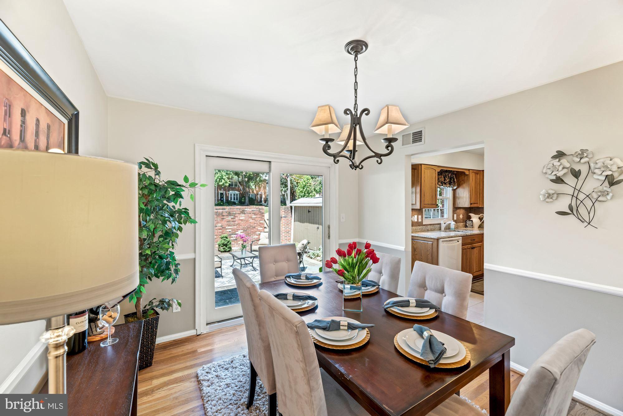 8434 Willow Forge Road Springfield, VA 22152 - Photo 4 of 55 Dining room walk out to patio