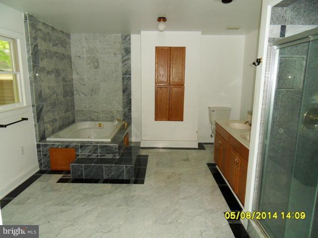 6020 Chapman Road Lorton, VA 22079 - Photo 19 of 19 Bath