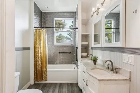 $440,000 | 4623-25 Venus Street, New Orleans, LA 70122