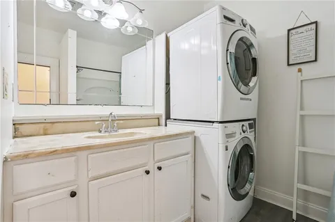 $440,000 | 4623-25 Venus Street, New Orleans, LA 70122