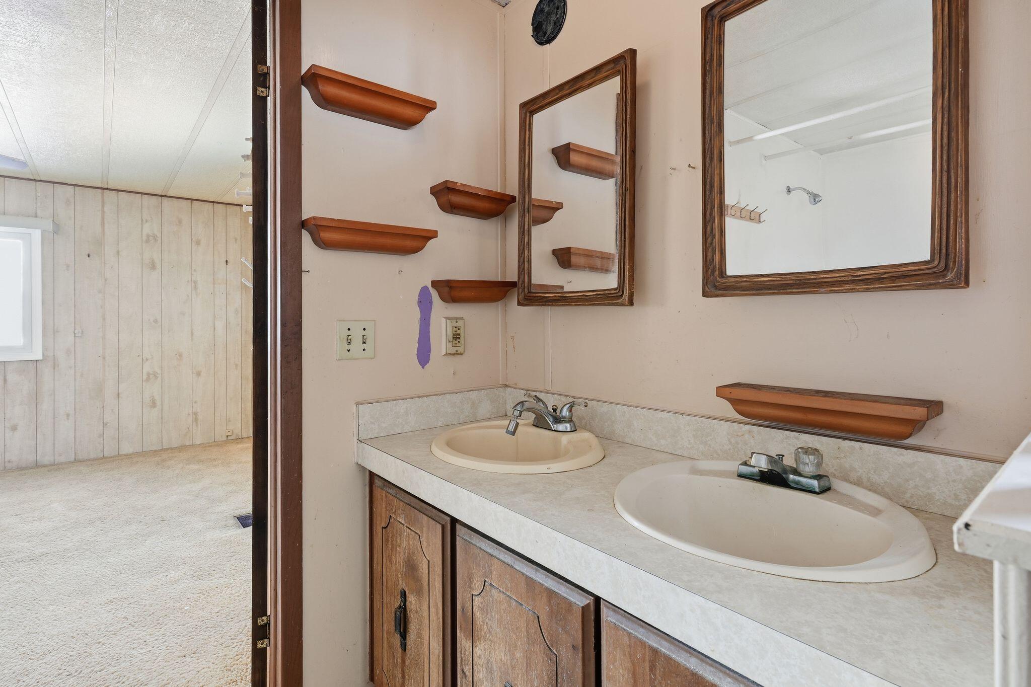 8054 North Gale Road Otisville, MI 48463 - Photo 13 of 33 12