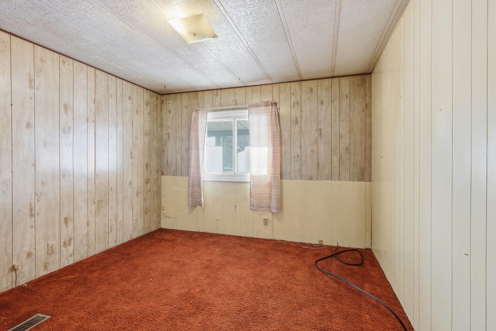 8054 North Gale Road Otisville, MI 48463 - Photo 17 of 33 16