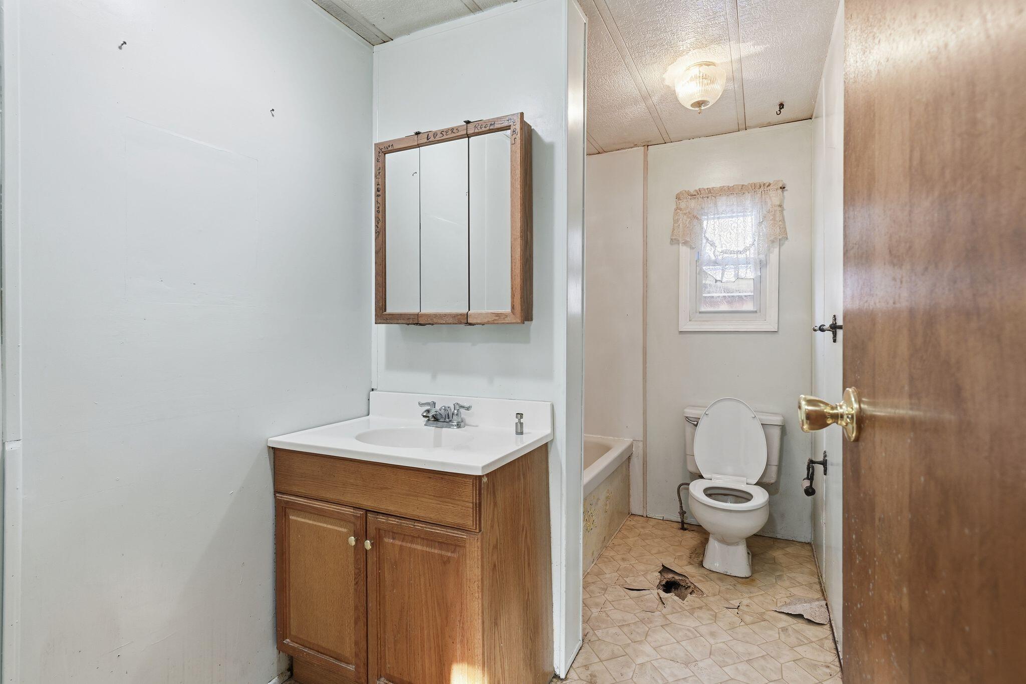 8054 North Gale Road Otisville, MI 48463 - Photo 21 of 33 20