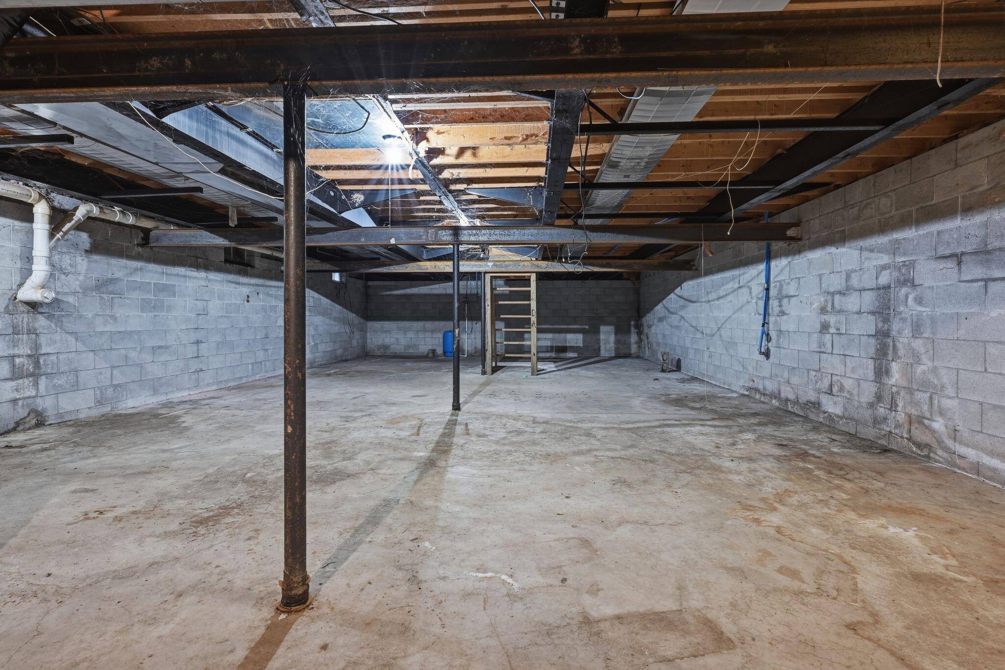 8054 North Gale Road Otisville, MI 48463 - Photo 24 of 33 23