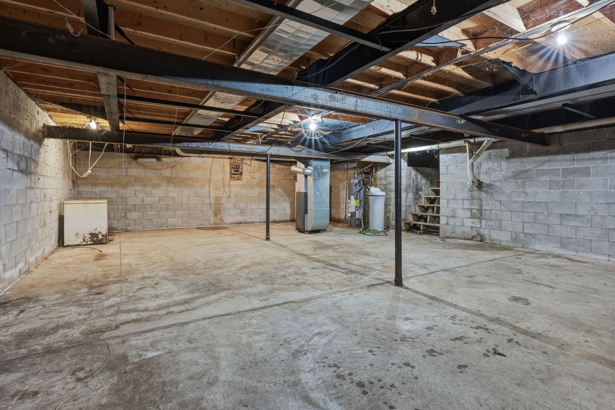 8054 North Gale Road Otisville, MI 48463 - Photo 25 of 33 24