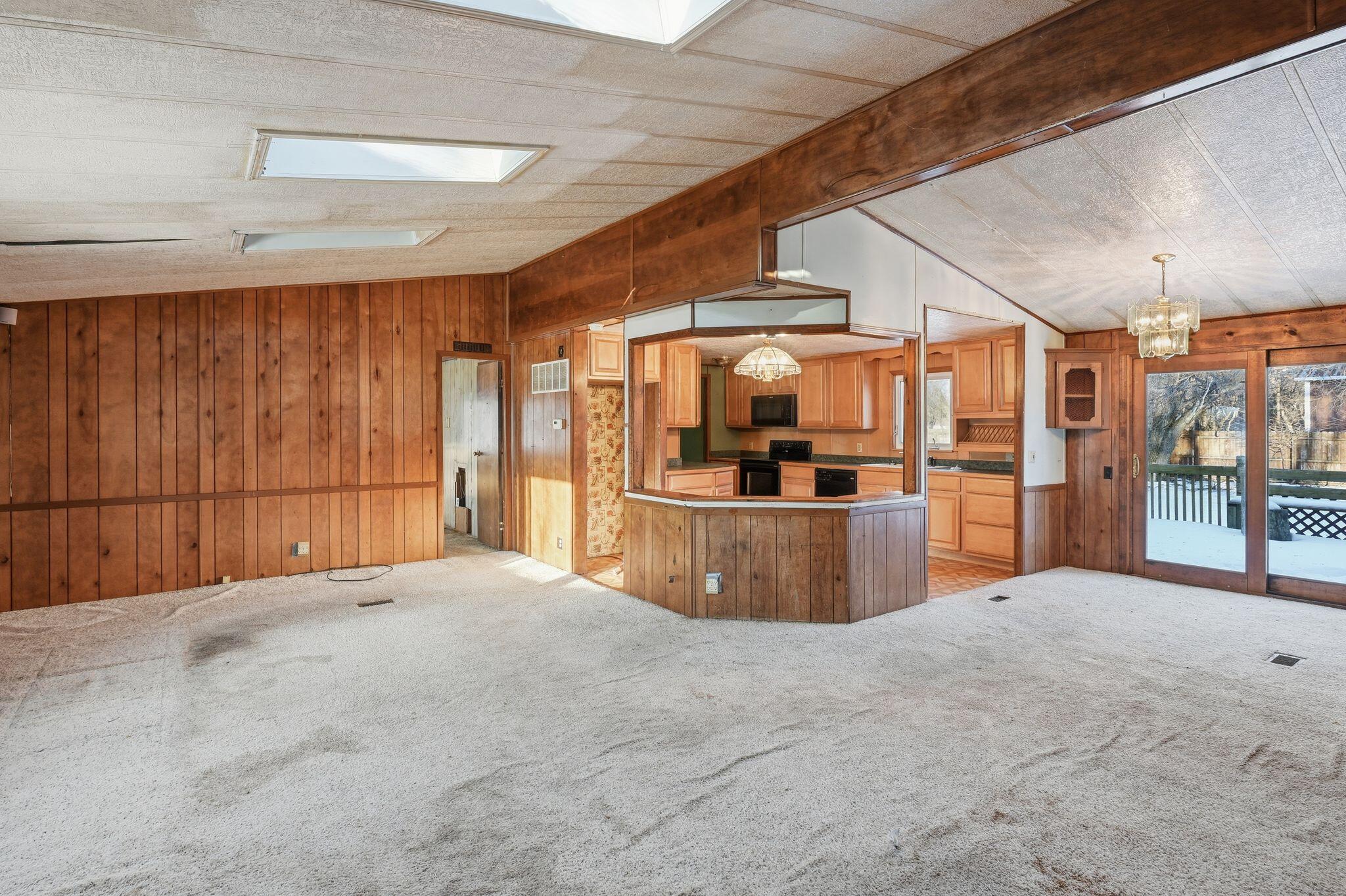 8054 North Gale Road Otisville, MI 48463 - Photo 5 of 33 04