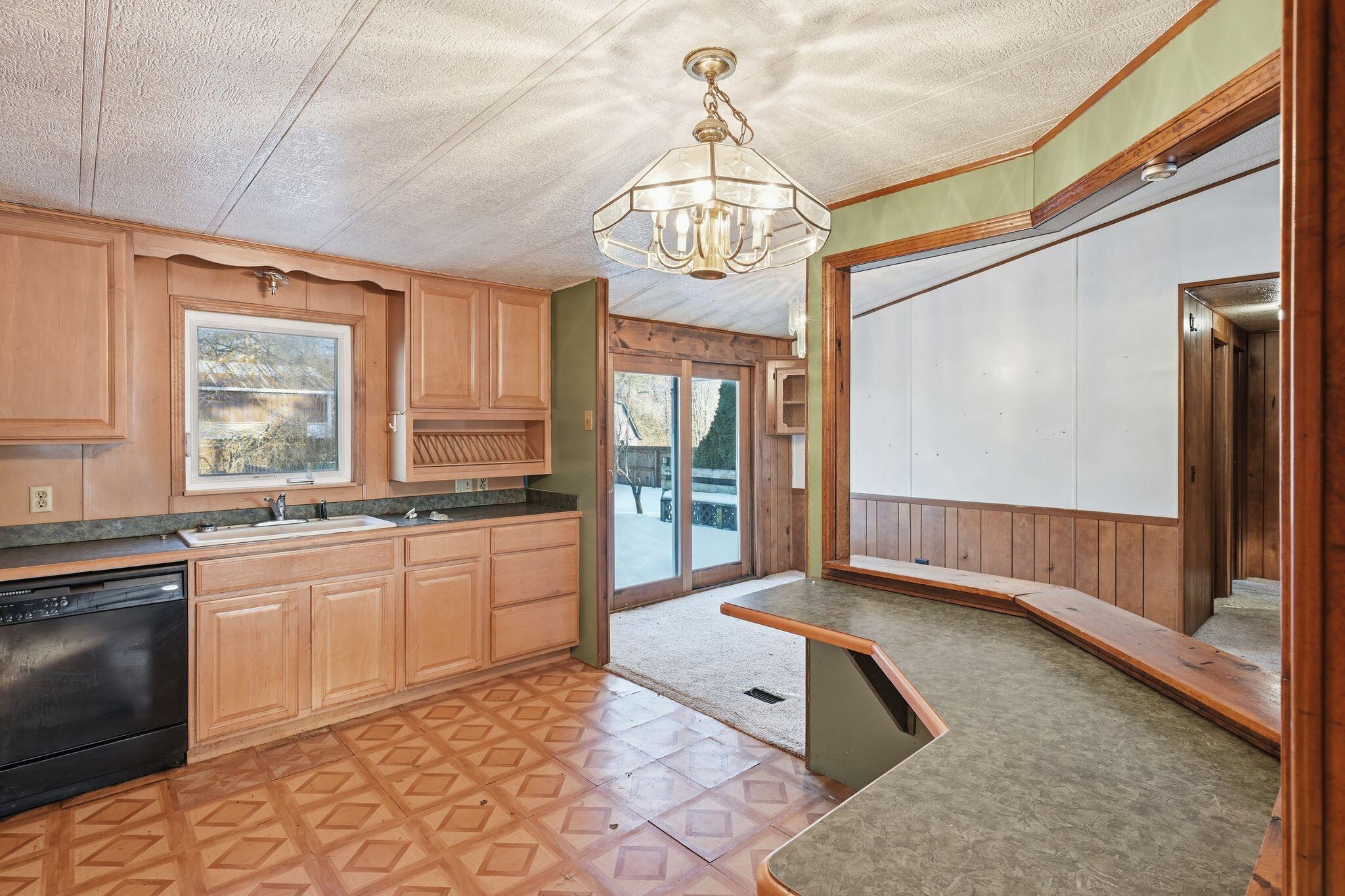 8054 North Gale Road Otisville, MI 48463 - Photo 7 of 33 06