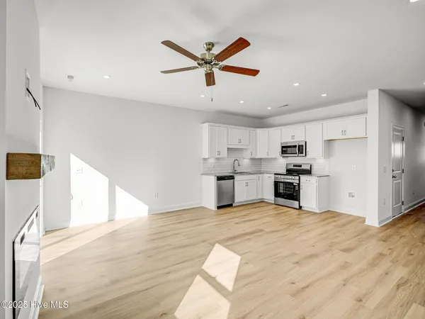 $335,000 | 249 Townhome Lane, Unit 249, Southern Pines, NC 28387