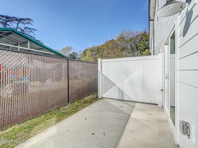 $335,000 | 249 Townhome Lane, Unit 249, Southern Pines, NC 28387