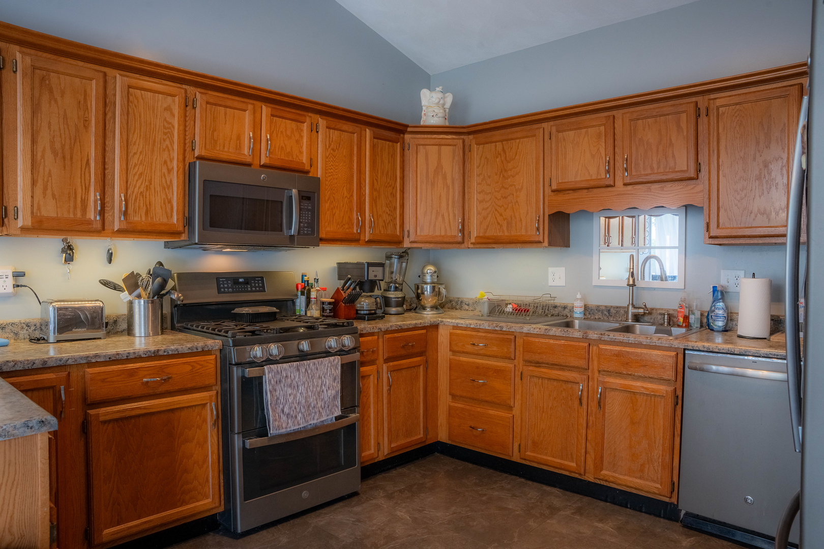 2013 Monterey Drive Springfield, IL 62711 - Photo 12 of 25 Gallery Image 12
