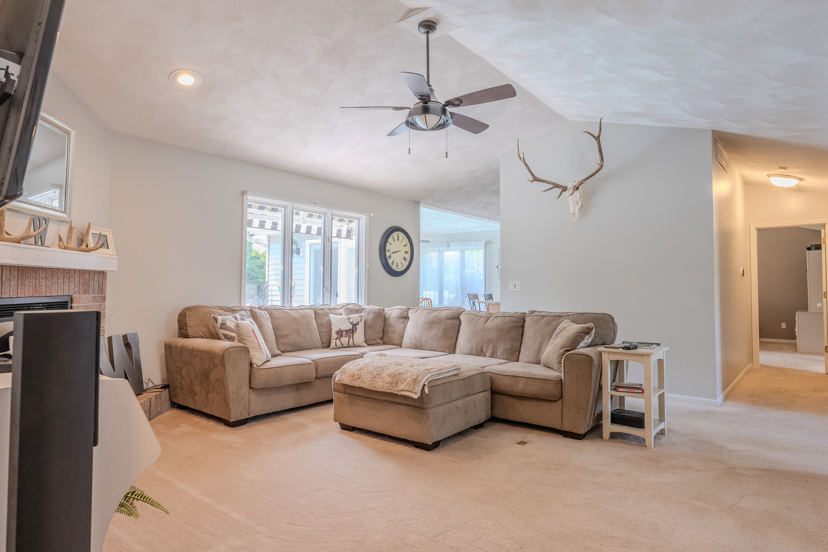 2013 Monterey Drive Springfield, IL 62711 - Photo 6 of 25 Gallery Image 6