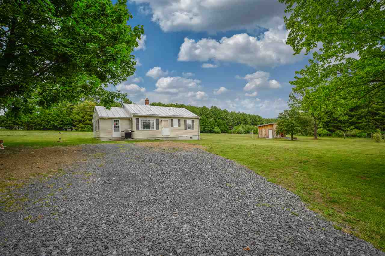 860 Fort Valley Road Fort Valley, VA 22652 - Photo 16 of 31 a front view of a house with garden