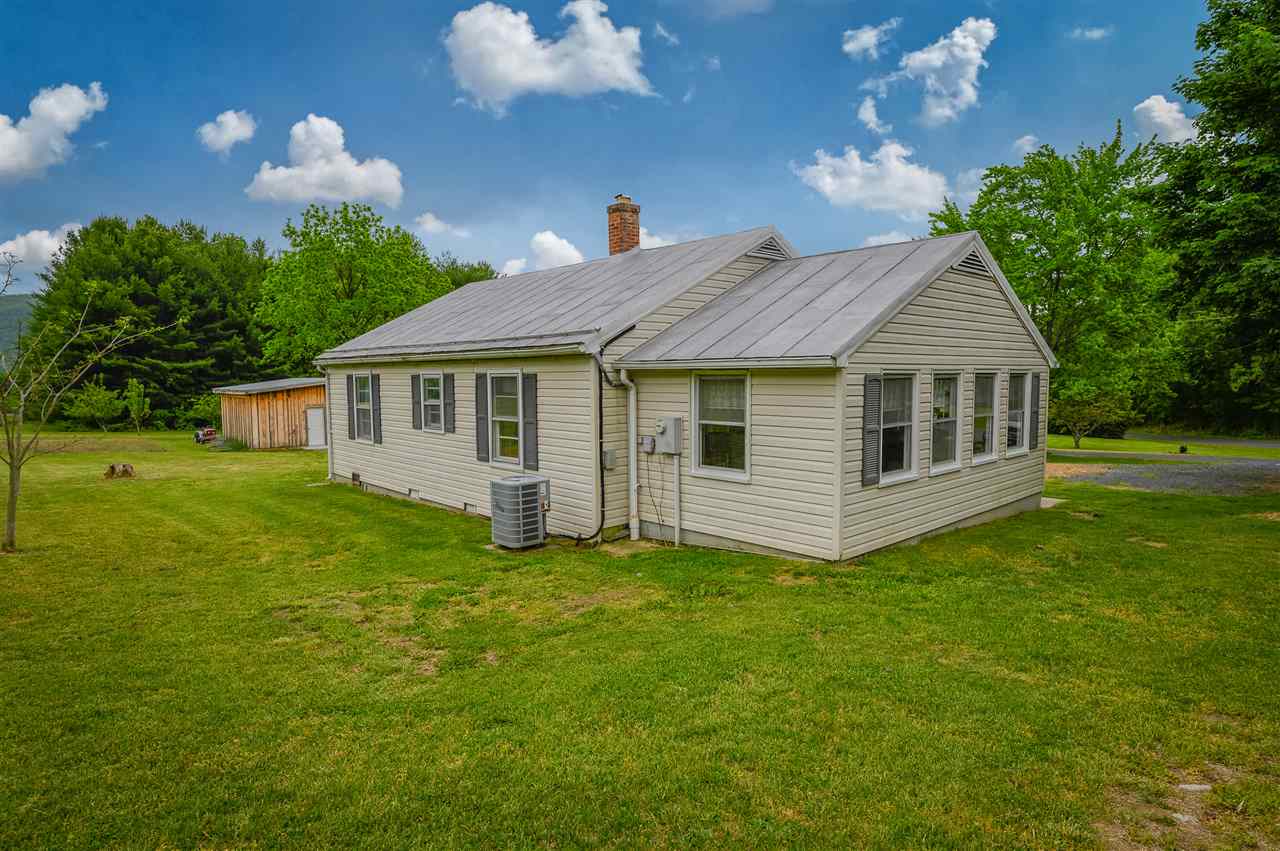 860 Fort Valley Road Fort Valley, VA 22652 - Photo 7 of 31 a view of a house with a yard