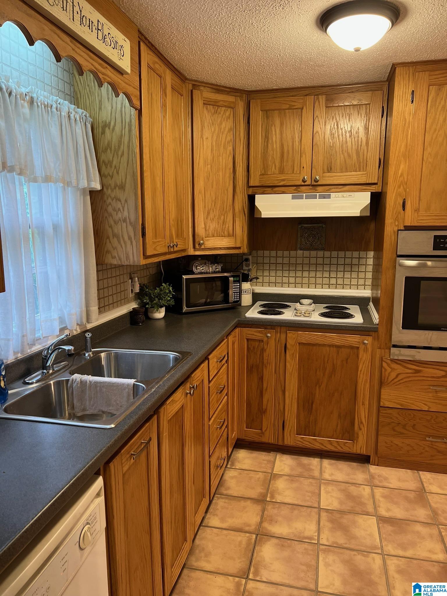8348 3rd Avenue South Morris, AL 35116 - Photo 6 of 25