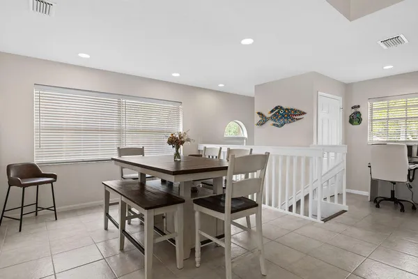 $260,000 | 8050 Aberdeen Drive, Unit 202, Boynton Beach, FL 33472