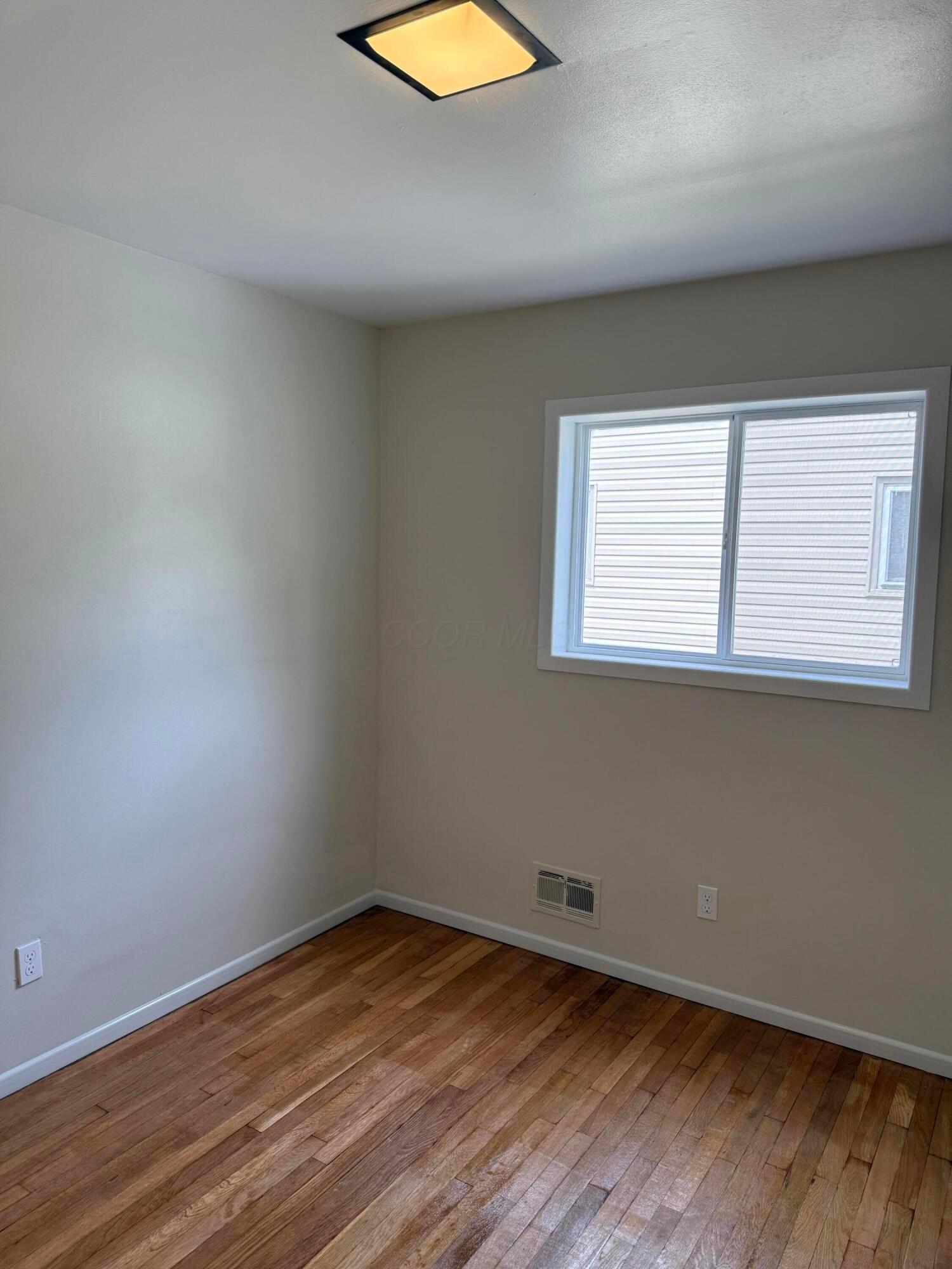 3184 Scottwood Road Columbus, OH 43227 - Photo 21 of 25 IMG_1821