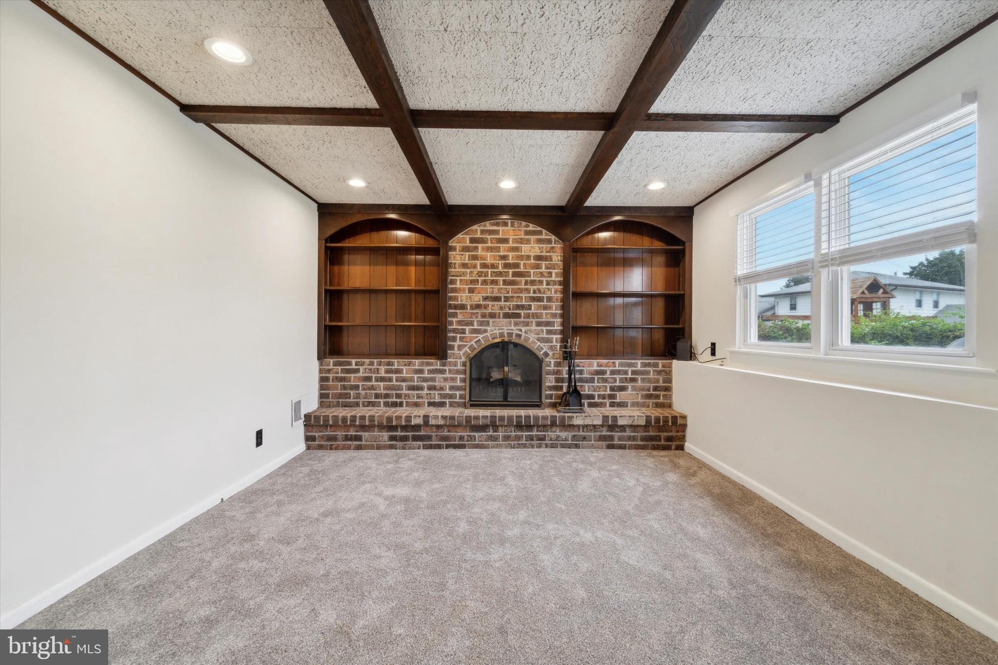 9743 Morefield Road Philadelphia, PA 19115 - Photo 11 of 25