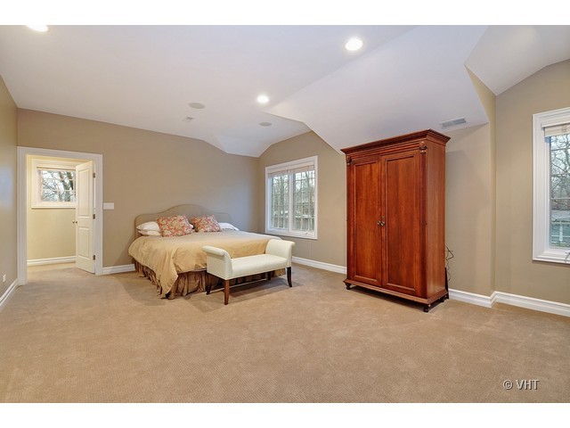 1980 Berkeley Road Highland Park, IL 60035 - Photo 11 of 18